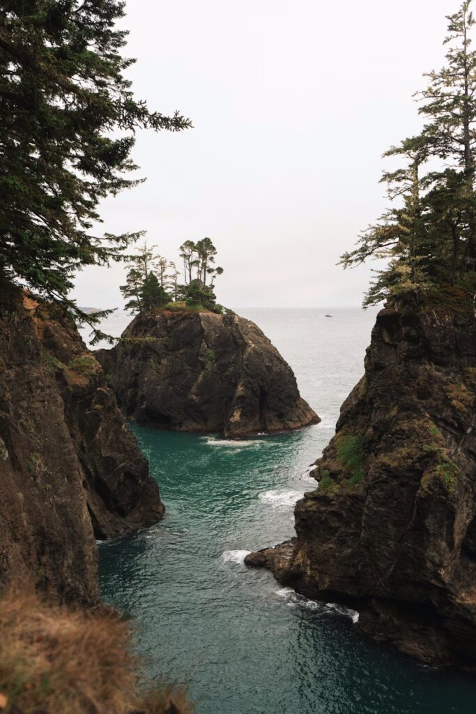 Coastal rock formations at Samuel H. Boardman Scenic Corridor on the southern Oregon Coast