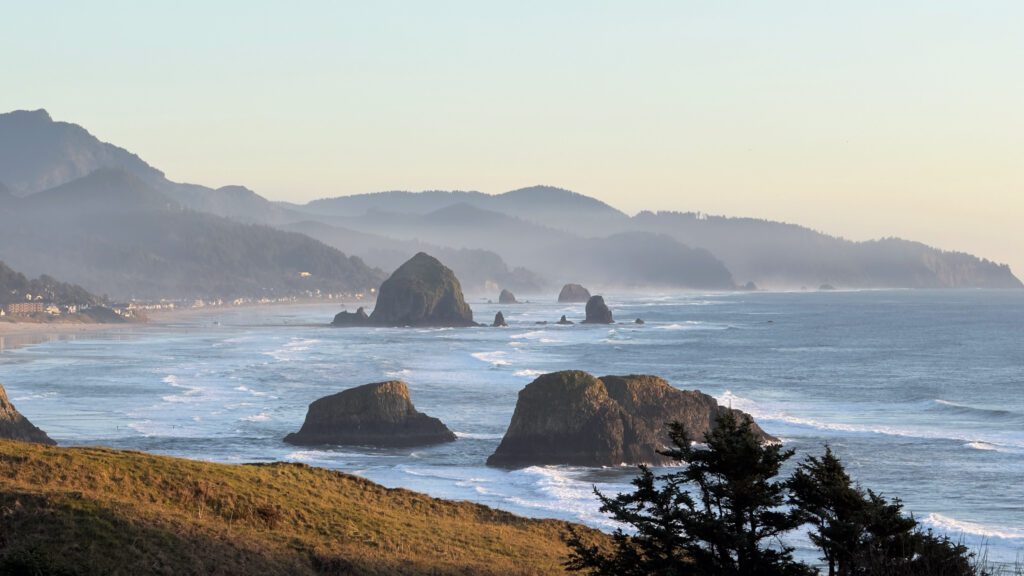 Ecola State Park ocean and rocks